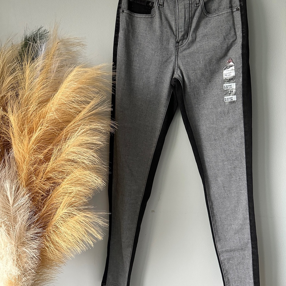 Levi's Gray and Black Skinny Jeans